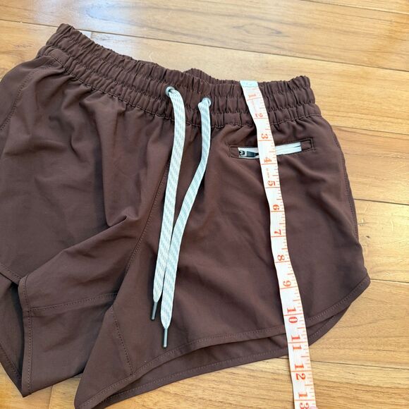 Women Vuori Vuori Clementine 4" Short Mid Rise Lined in Brick Size Extra Smal - Picture 9 of 10